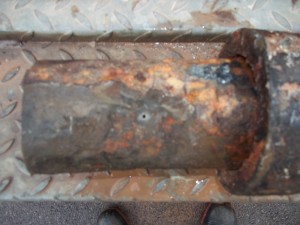 Pin hole in water pipe 